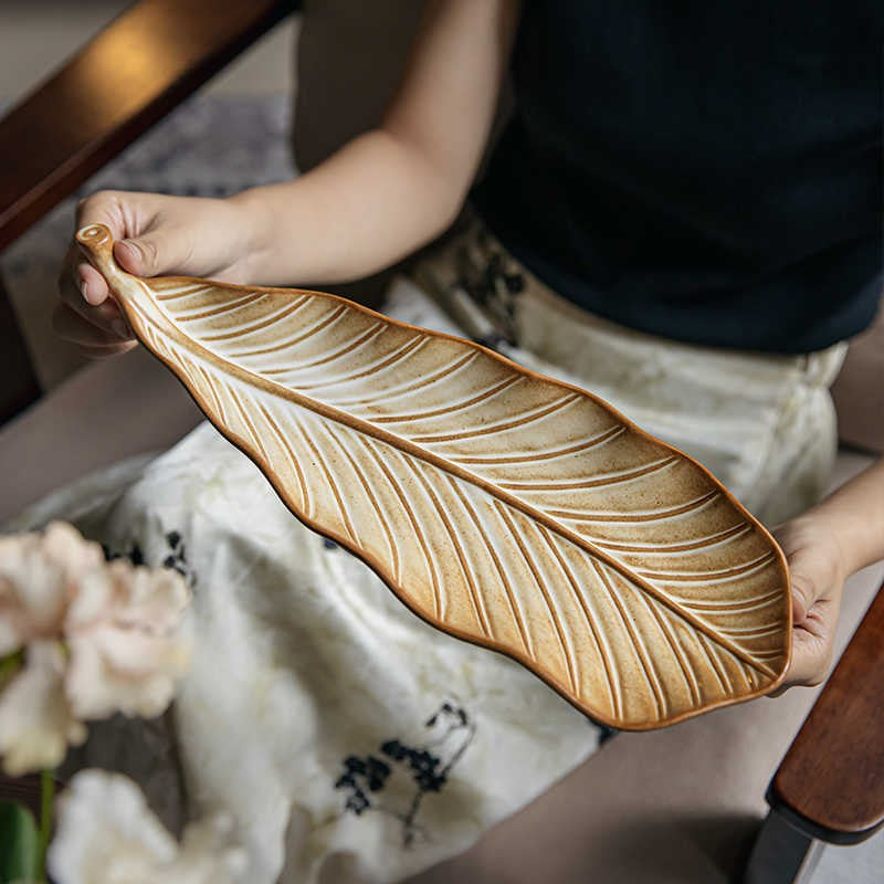 Aurelia Leaf Ceramic Sushi Plate